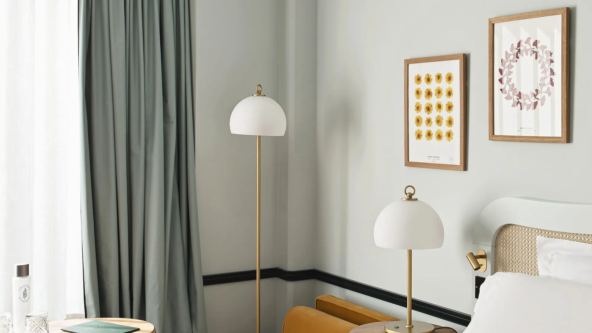 ****  Hotel Botaniste Paris France